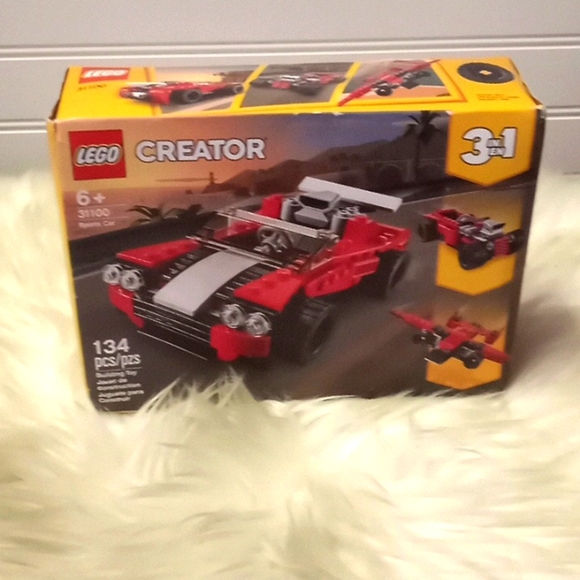 DC Collectibles- Red Hood DC Essentials 7โ Action Figure -NIB - Picture 11 of 13